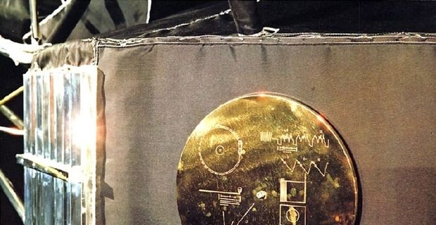Altın plak ile uzaylılara gönderilen fotoğraflar