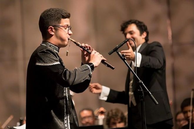 Azeri besteci, orkestra şefi Abuzar Manafzade'nin Balaban ve Senfoni Orkestrası için bestelediği konçertosunun dünya prömiyeri Kaliforniya'da gerçekleşti.