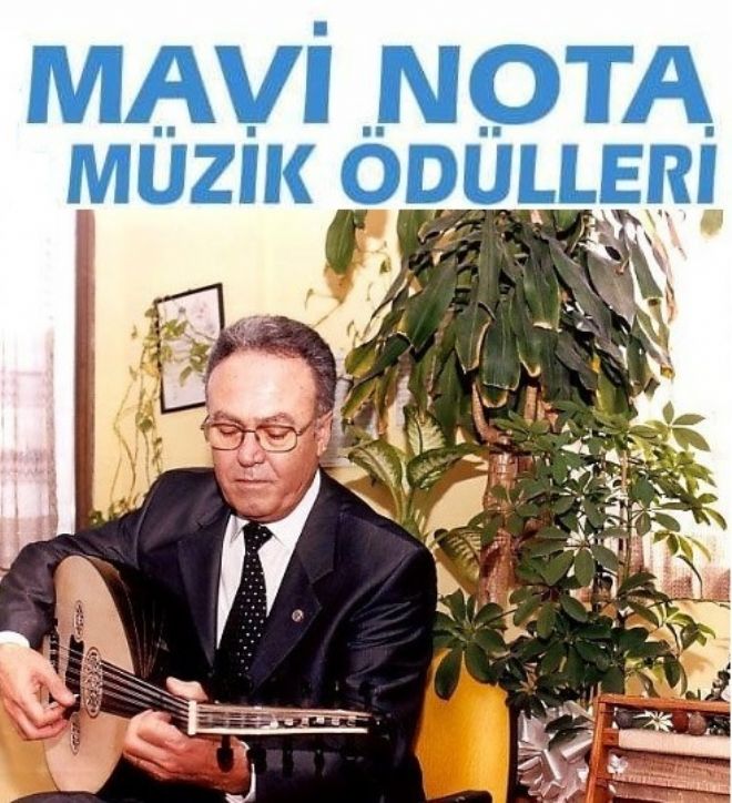 Trabzonda her yıl geleneksel olarak düzenlenen ve halen Türkiyenin yaşayan en uzun süreli müzik ödülü olan Mavi Nota Müzik Ödüllerinin 26. sına Devlet Sanatçısı Dr. Teoman Önaldı layık görüldü.